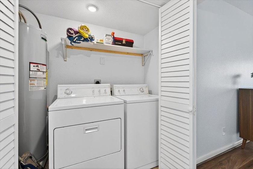 Waterfront Living at Key Allegro! This beautifully updated - photo 35