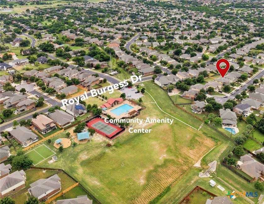 Welcome home to this stunning property nestled on a secluded - photo 35