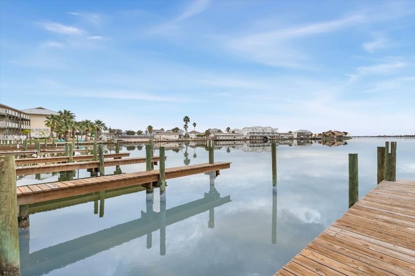 Waterfront Living at Key Allegro! This beautifully updated - photo 45