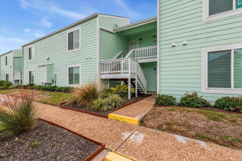 Waterfront Living at Key Allegro! This beautifully updated - photo 47