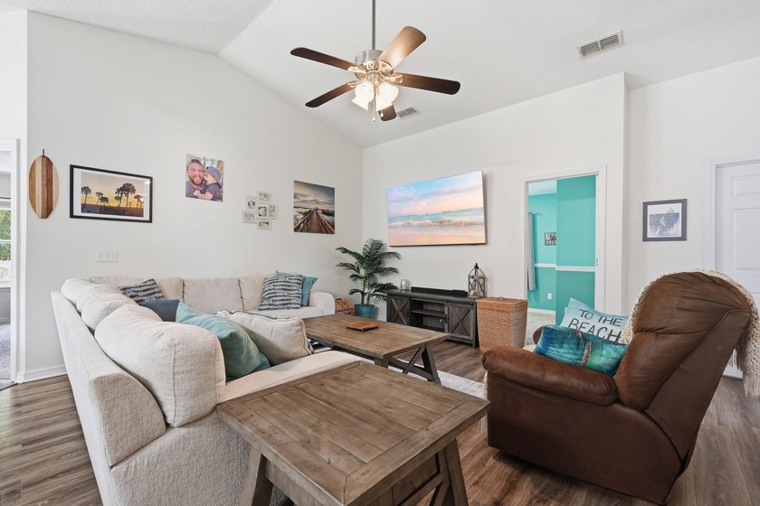 Welcome to this beautifully maintained 3BR/2BA home offering - photo 8