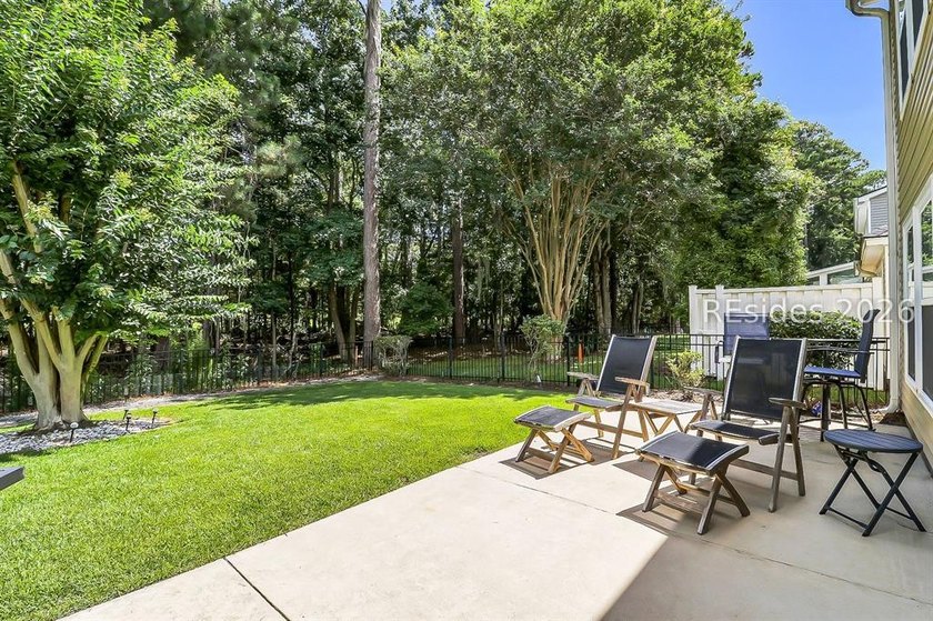 WOW! This is the Pinecrest home you've been waiting for! - photo 40