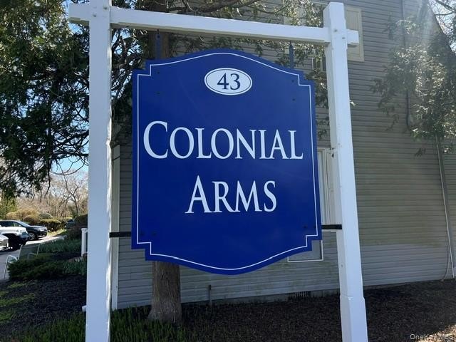 This inviting second-floor condo in Westhampton offers a - photo 15