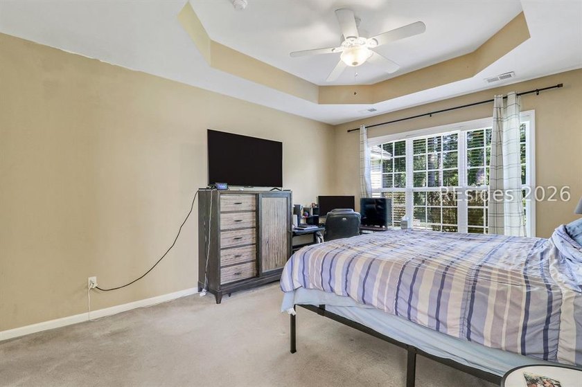 Outstanding 4-bedroom, 3.5-bath Jordan Model in the highly - photo 29