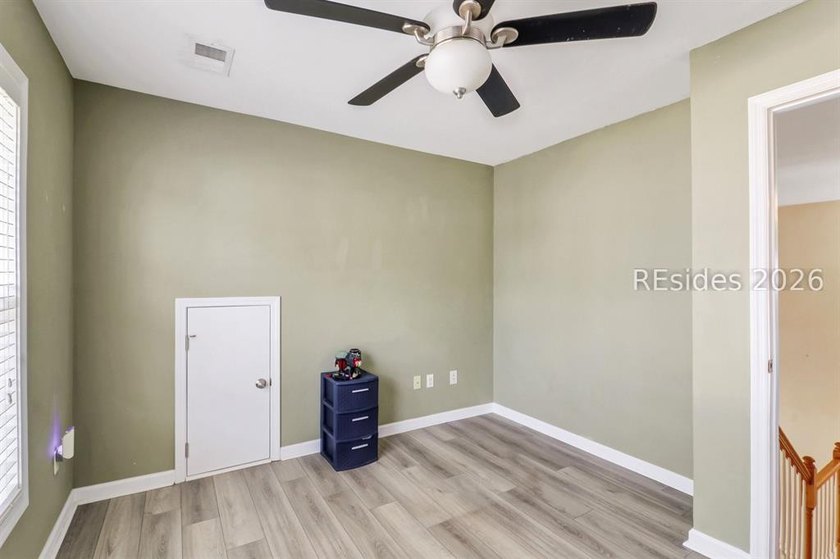 Outstanding 4-bedroom, 3.5-bath Jordan Model in the highly - photo 41
