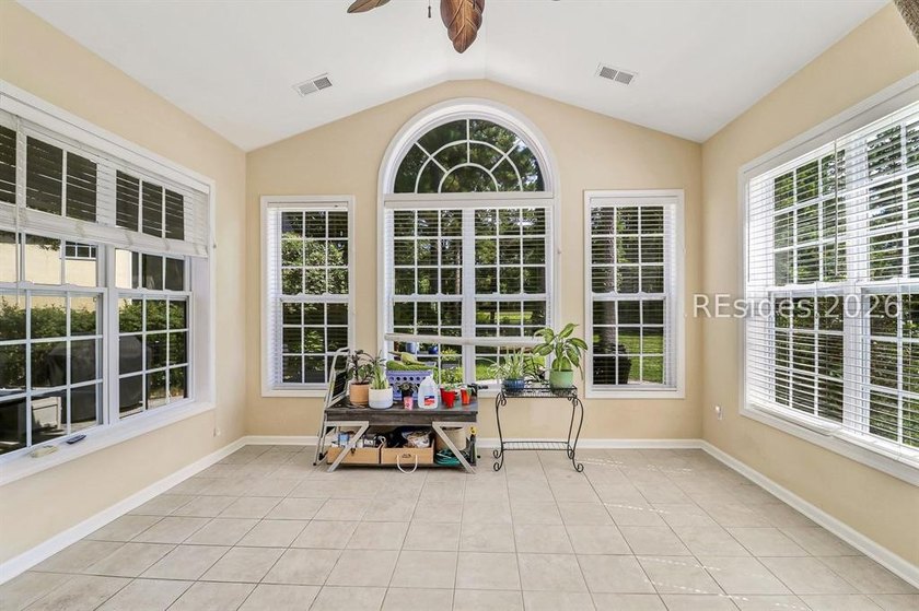 Outstanding 4-bedroom, 3.5-bath Jordan Model in the highly - photo 43