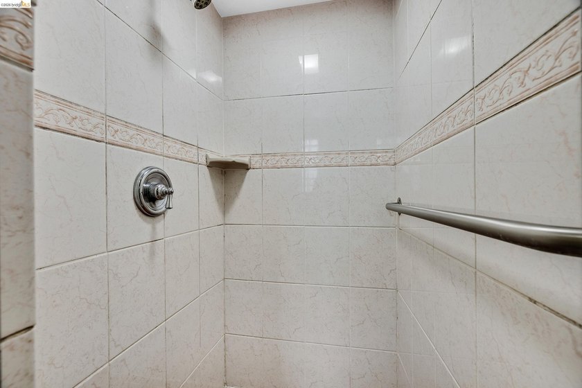 Charming Turn-of-the-Century Opportunity in Point Richmond! - photo 15