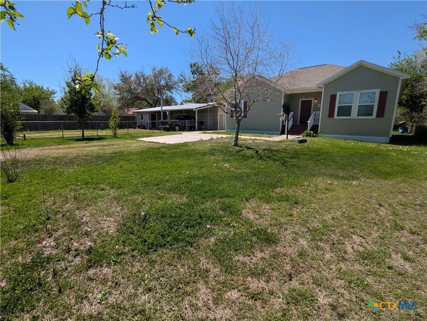 Charming Ranch-Style Home in Bloomington, Texas! Enjoy peaceful - photo 2