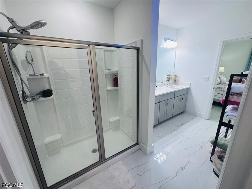 This beautiful new-construction home (built in 2022) won't last - photo 33