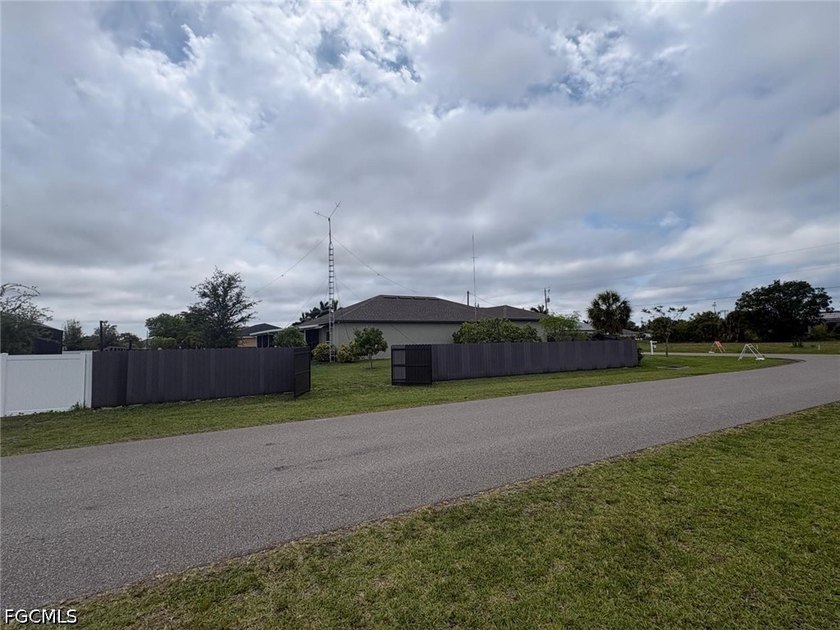 This beautiful new-construction home (built in 2022) won't last - photo 50