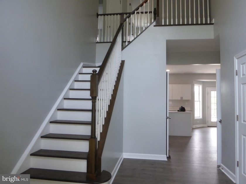 CALL NOW TO SEE THIS COLONIAL HOME WITH LOTS OF PRIVACY AND - photo 3