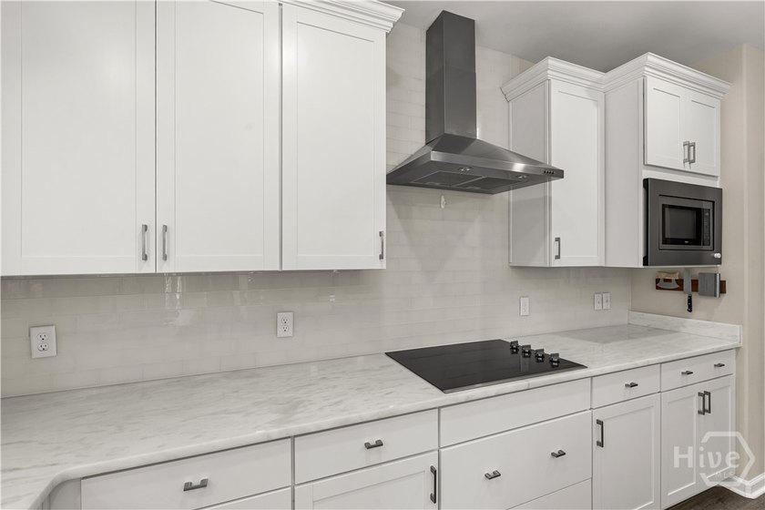 Beautifully maintained 4-bedroom, 2.5-bath home in the desirable - photo 11