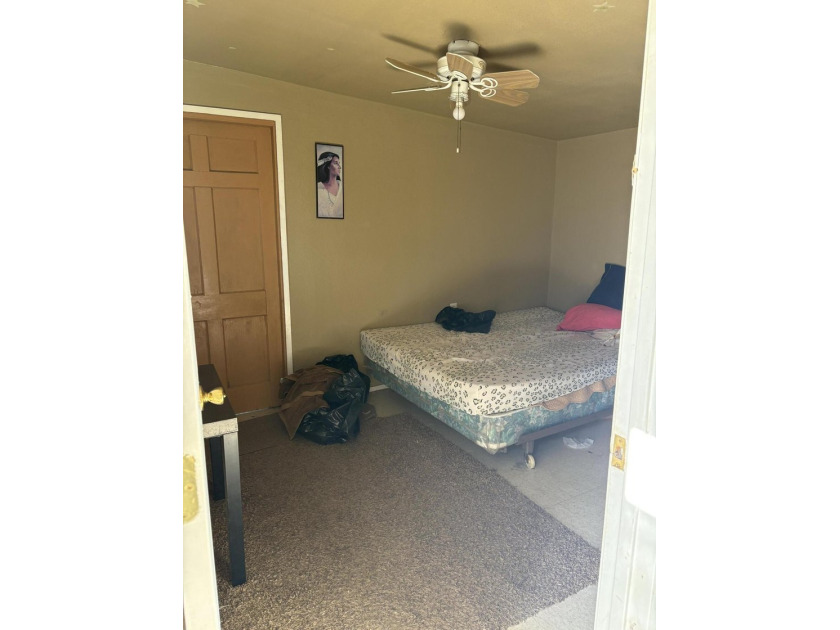 Cute 2 bedroom 1 bath with a mature landscape. Plenty of room - photo 28