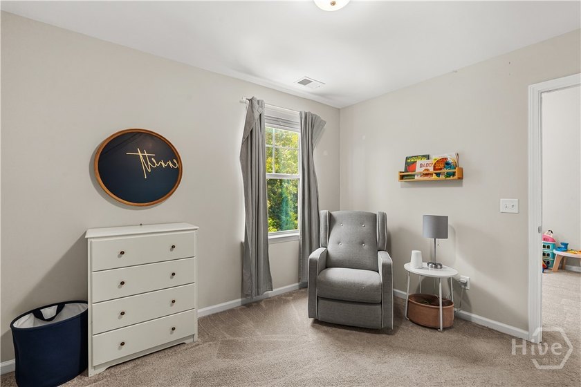 Beautifully maintained 4-bedroom, 2.5-bath home in the desirable - photo 29