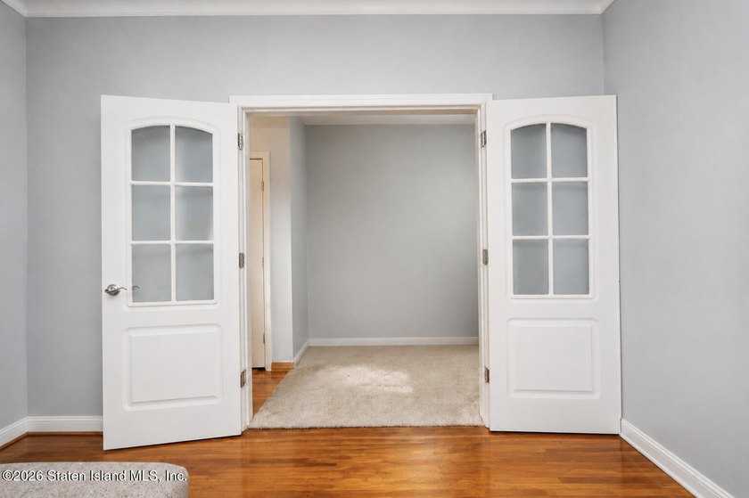 Welcome home to this bright and airy one-bedroom co-op, ideally - photo 10