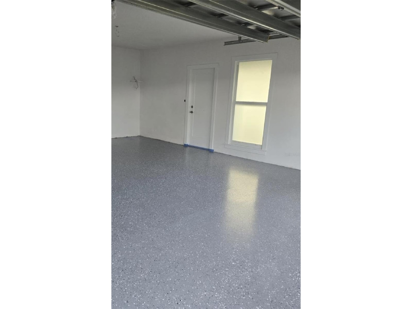 Seller offering up to $7,500 toward buyer closing costs or - photo 11