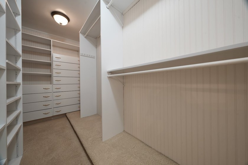 Welcome home to this beautiful 3-bedroom, 2-bathroom retreat - photo 29