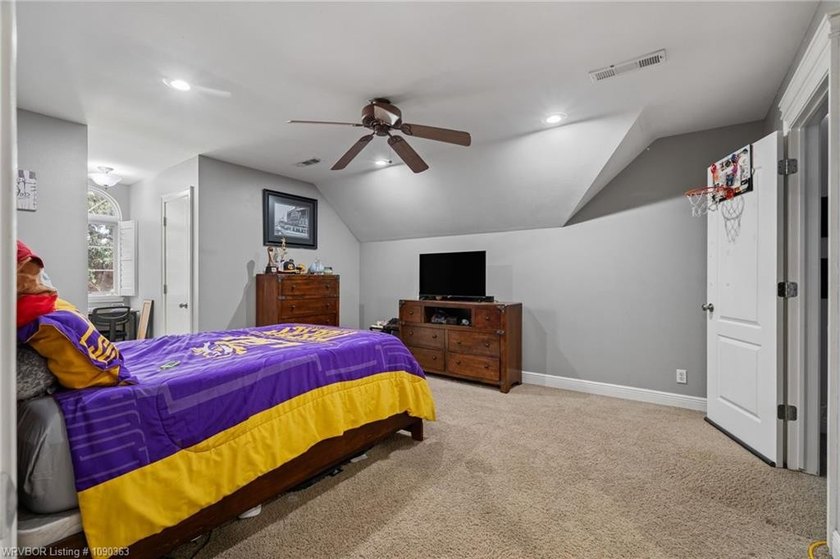 Timeless Southern elegance meets modern comfort in this - photo 39