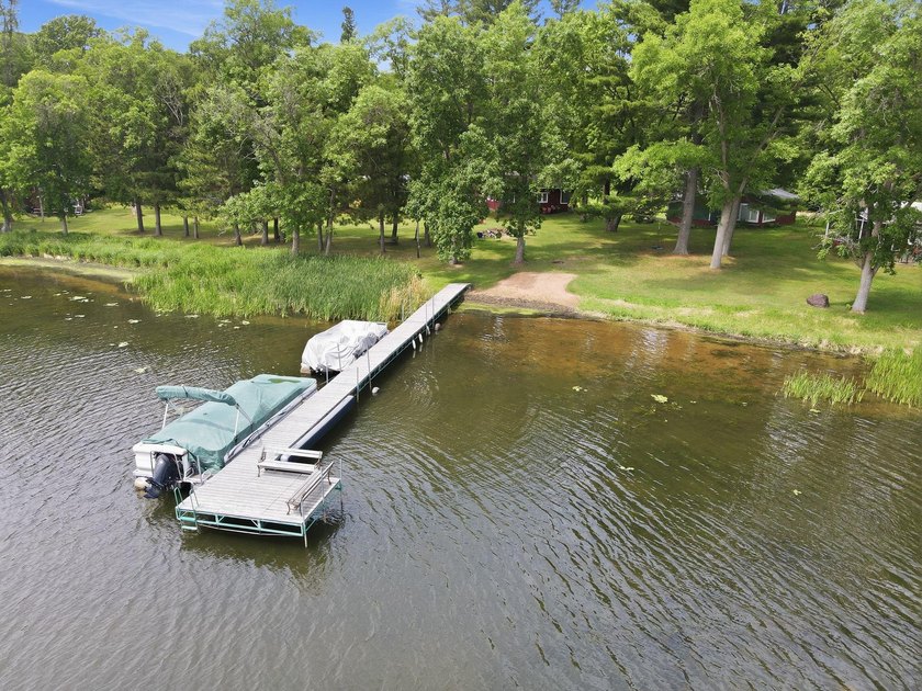 Enjoy affordable Clam Lake ownership with Cabin #6 at Partners - photo 5