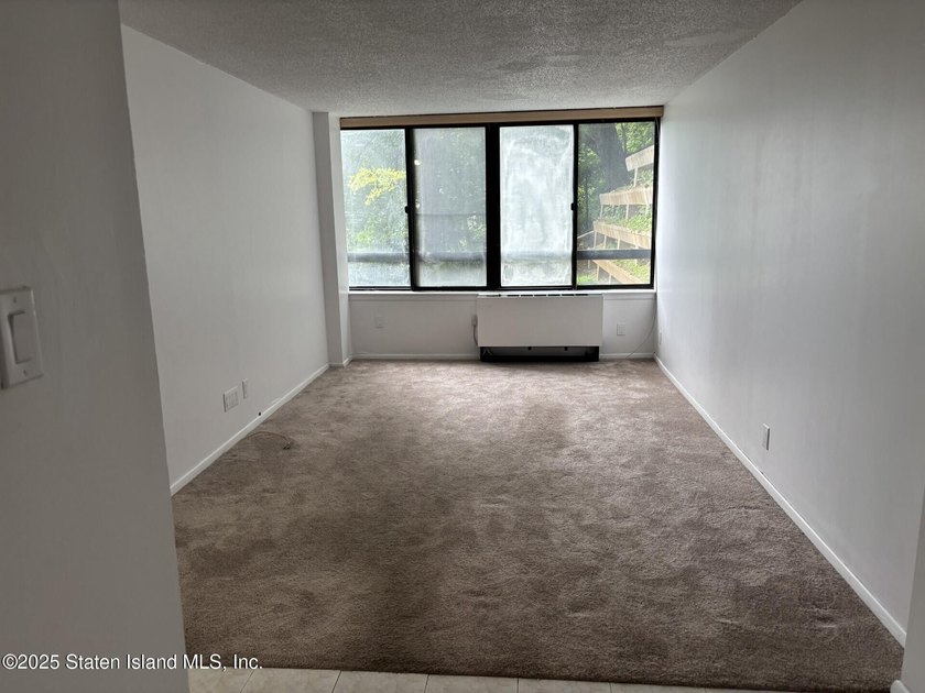 FABULOUS LUXURY LIVING, HI-RISE CONDO FEATURES- CERAMIC TILE - photo 10