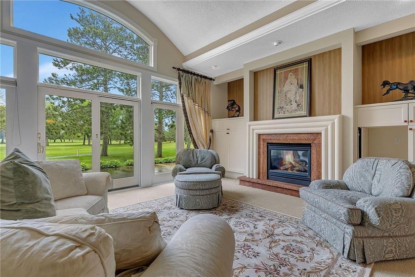 Enjoy your quiet back patio in the best location at the end of - photo 11