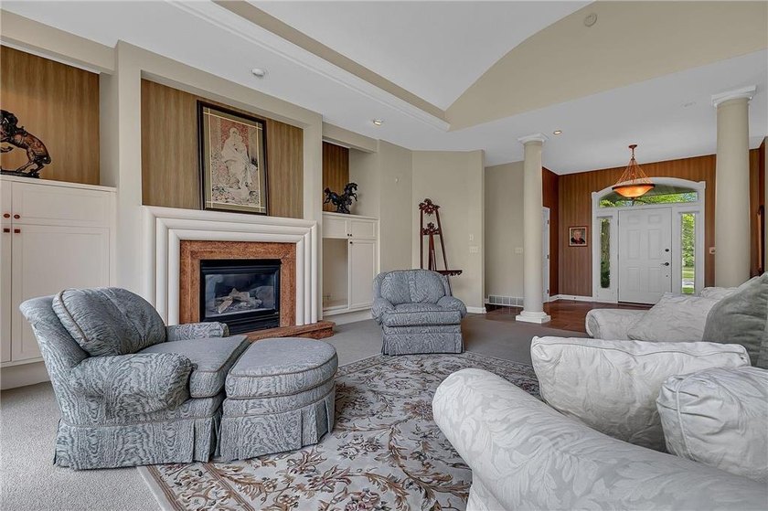 Enjoy your quiet back patio in the best location at the end of - photo 17