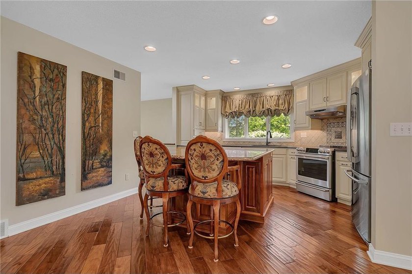 Enjoy your quiet back patio in the best location at the end of - photo 24