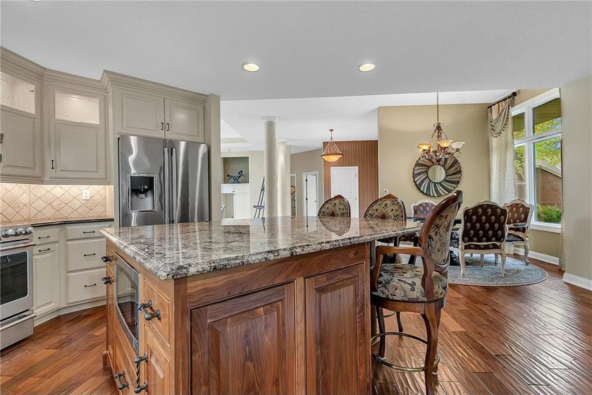 Enjoy your quiet back patio in the best location at the end of - photo 28
