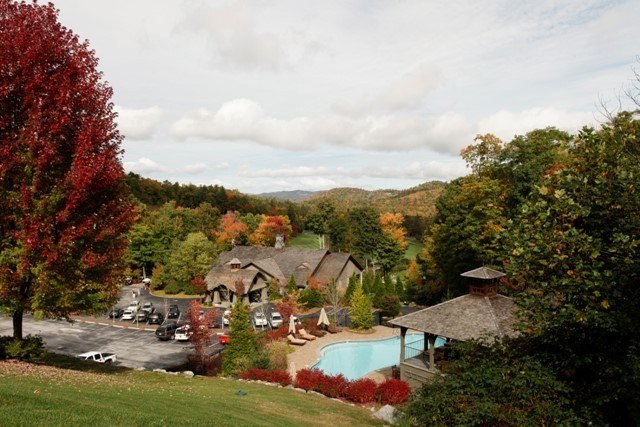 Beautiful 0.75+/- acre homesite in Old Edwards Club at Highlands - photo 3