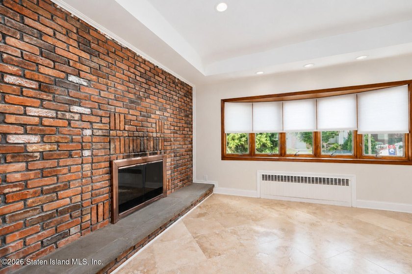 Rare opportunity to own a beautifully renovated property with - photo 5