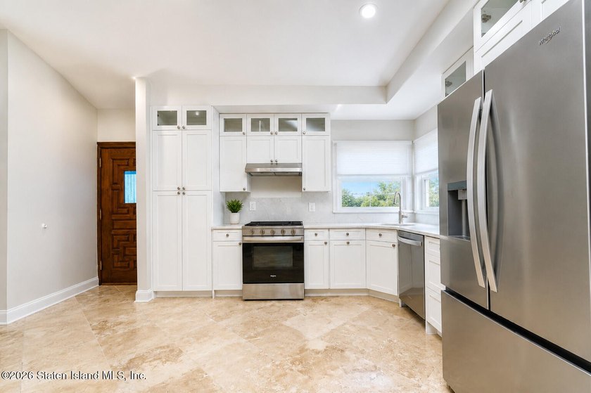 Rare opportunity to own a beautifully renovated property with - photo 7