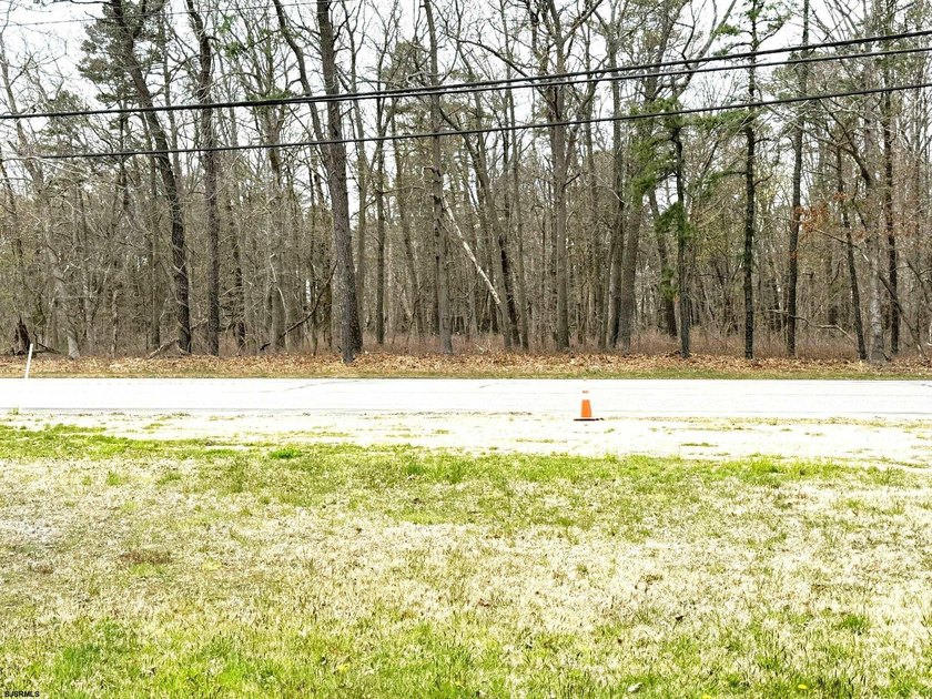 VACANT COMMERICAL LAND, just under 5 Acres of Prime Commercial - photo 8