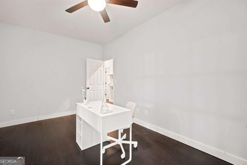 Welcome to this beautifully updated home in the sought-after - photo 5