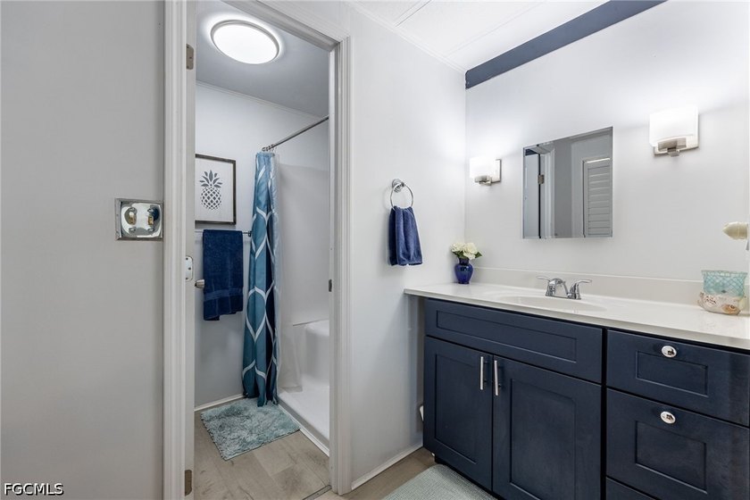 Welcome to your dream home in Six Lakes Country Club! This - photo 19