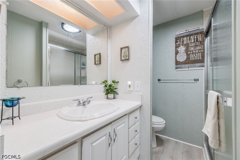 Welcome to your dream home in Six Lakes Country Club! This - photo 22