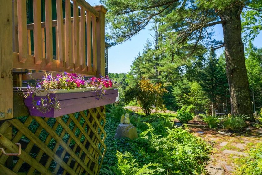 Discover the perfect blend of privacy, comfort, and creativity - photo 12