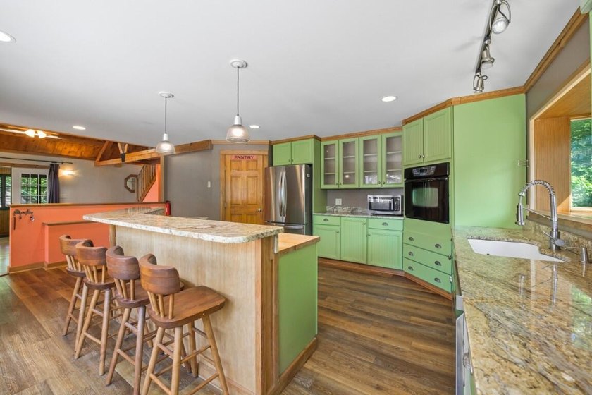 Discover the perfect blend of privacy, comfort, and creativity - photo 18