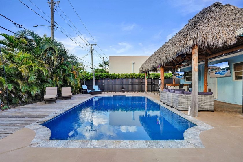 Discover your private tropical retreat in this 3 Bedroom, 2 - photo 18