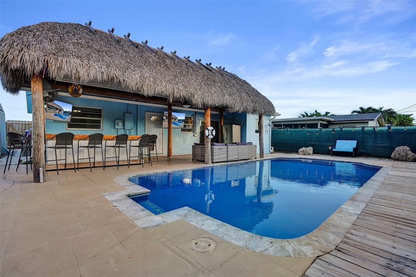 Discover your private tropical retreat in this 3 Bedroom, 2 - photo 20