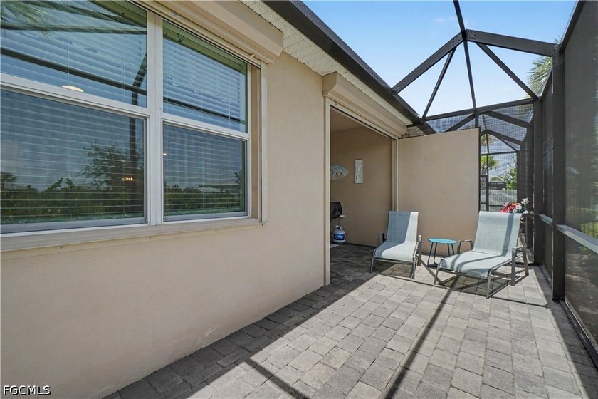 Welcome to this FULLY FURNISHED villa offering easy Florida - photo 23
