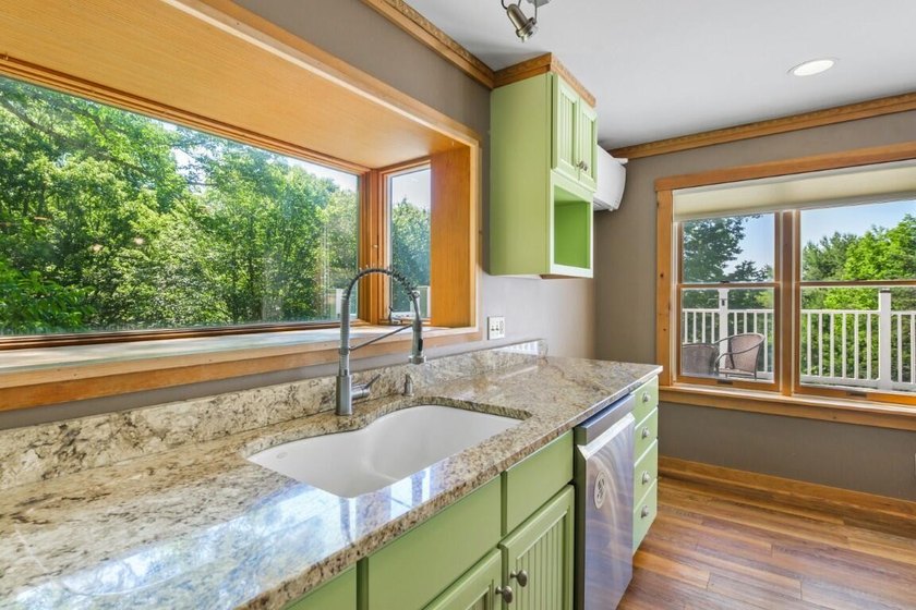 Discover the perfect blend of privacy, comfort, and creativity - photo 24