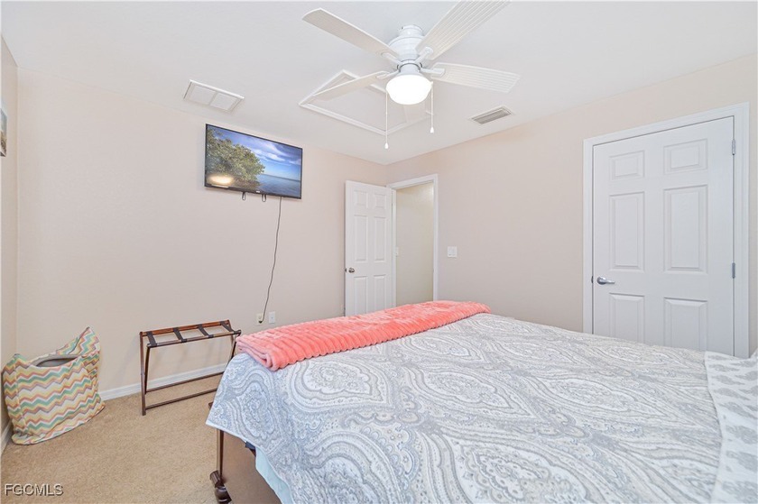 Welcome to 1605 NW 43rd Ave, your future *why didn't we move - photo 33