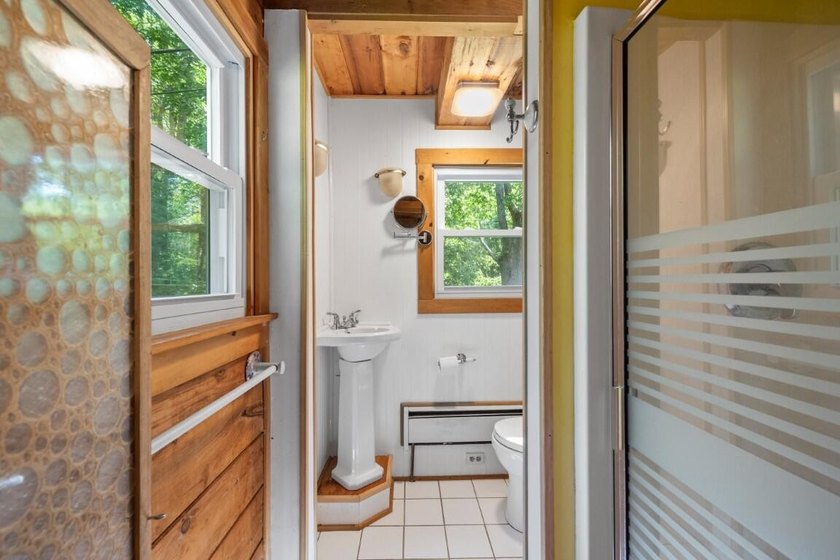 Discover the perfect blend of privacy, comfort, and creativity - photo 41