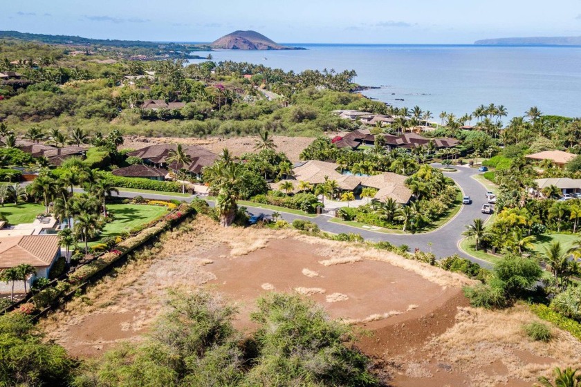 There is only one undeveloped lot remaining in the prestigious - photo 8