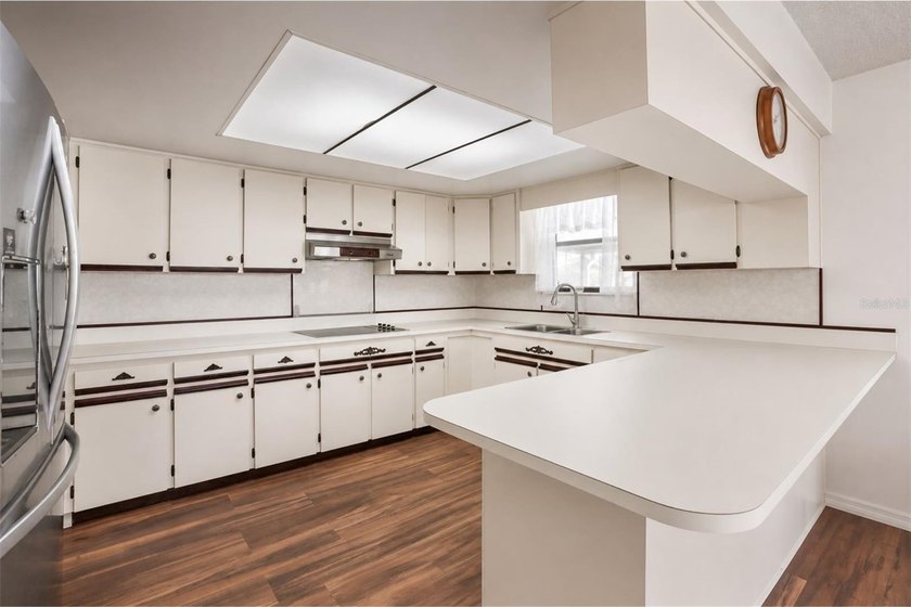 Under contract-accepting backup offers. Virtually Staged - photo 3