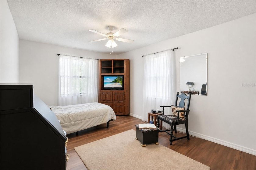 Under contract-accepting backup offers. Virtually Staged - photo 8