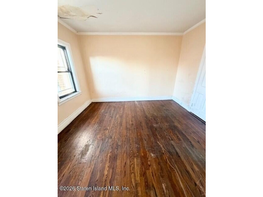 Welcome to this Charming Single Family in the Desirable - photo 14