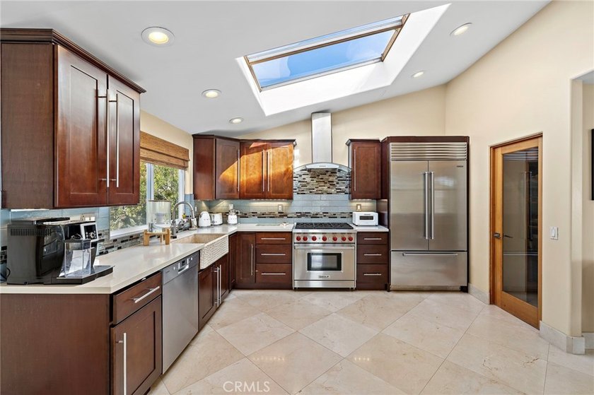 AVAILABLE 8/1/26 FOR 12-24 MONTHS. Perched above the coastline - photo 23