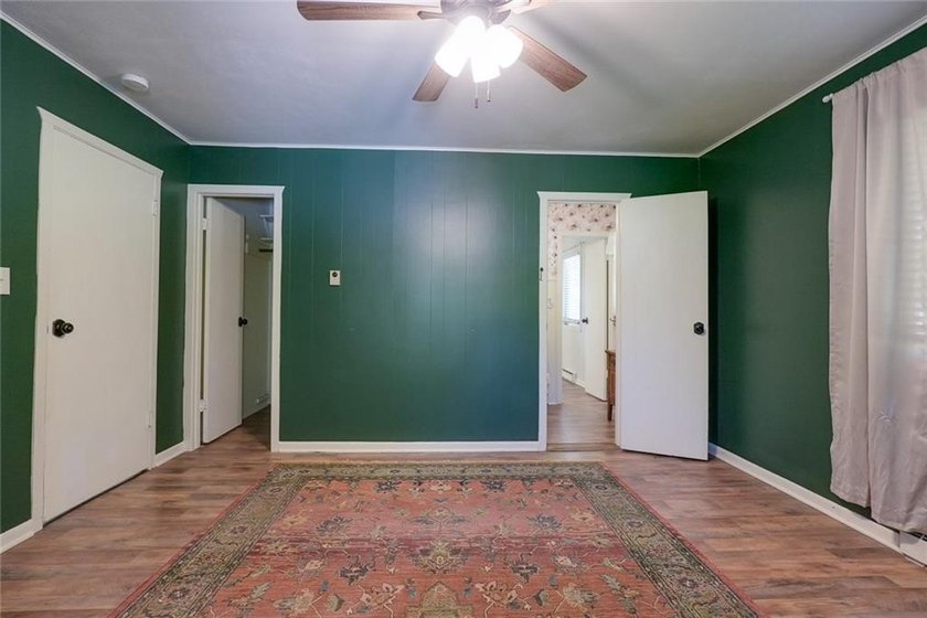 MOTIVATED SELLER-BRING YOUR OFFER! Why pay lakefront prices when - photo 28
