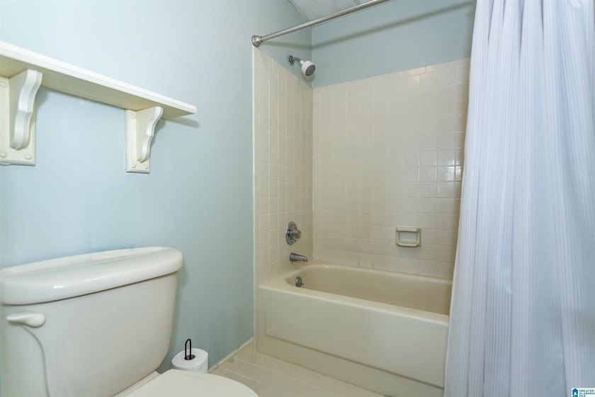 Spacious 2BR/2BA condo with beautiful mountain views and - photo 29